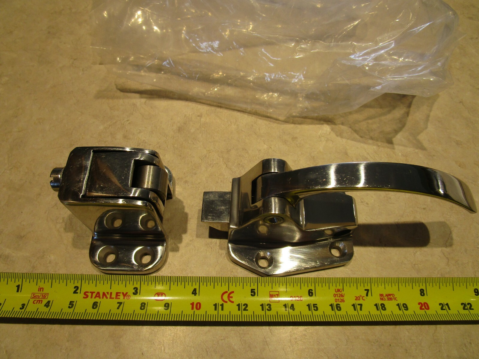 Polar Hardware 505 Stainless Steel Refrigerator Lock w/Offset 5/8" 1