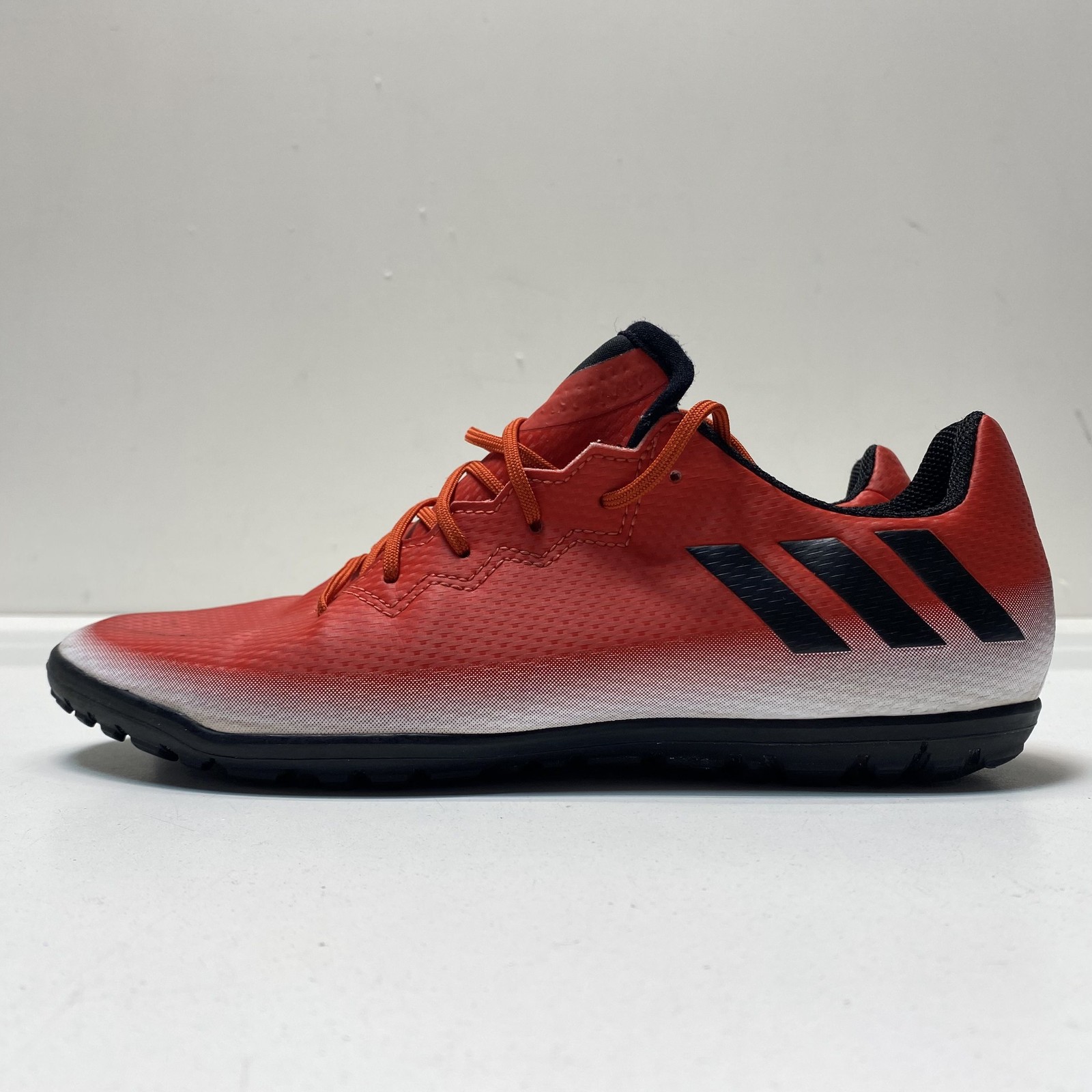 Adidas Men’s Red Messi Synthetic Athletic Shoes Size 6 Adidas Men’s Red Messi Synthetic Athletic Shoes Size 6