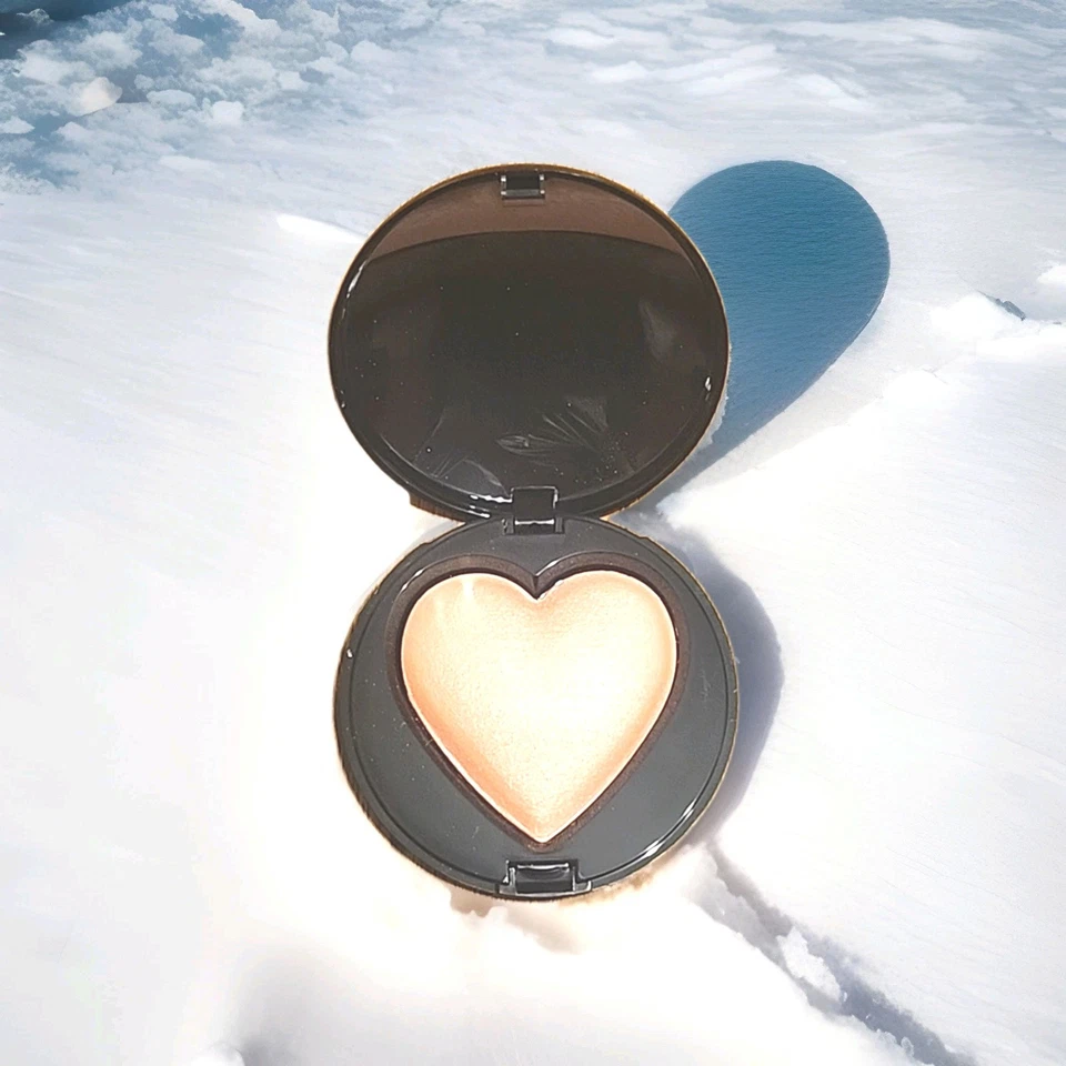 Mary Kay Baked Cheek Powder .23 OZ Compact Kind HEART 103617 NIB - Image 3 of 4