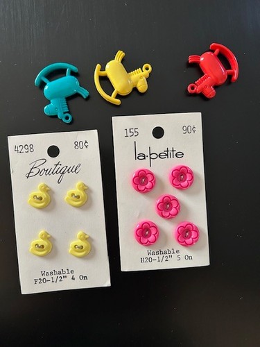 Boutique yellow duck , la petite pink flower & rocking horse children's Buttons - Picture 10 of 10