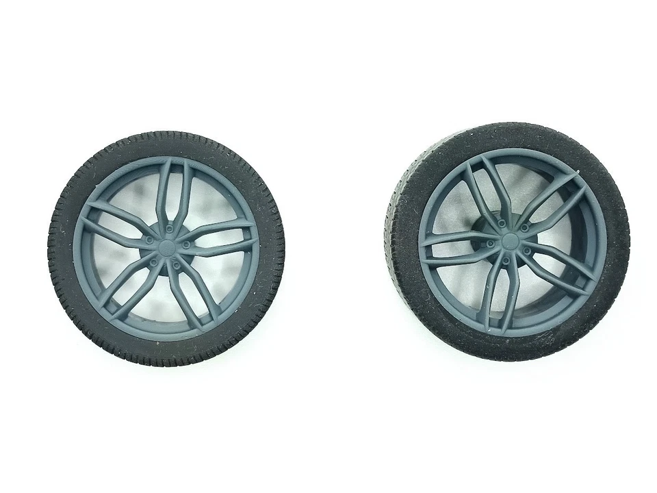 4 roues Ferrari 5 branches ø 37.80 mm - Résine 3D - 1:18 - Photo 3/4