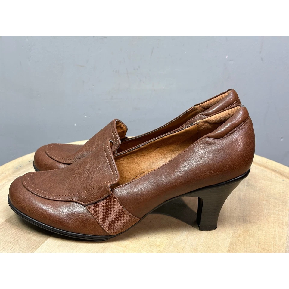 Zapatos de salón Madeline marrón imitación cuero sin cordones con tacón para mujer talla 9,5 M Foto 2 de 4