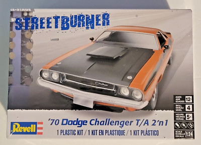 Revell 1/24 Scale 1970 Challenger 2-n-1 Plastic Model Kit 85-2596 New Sealed