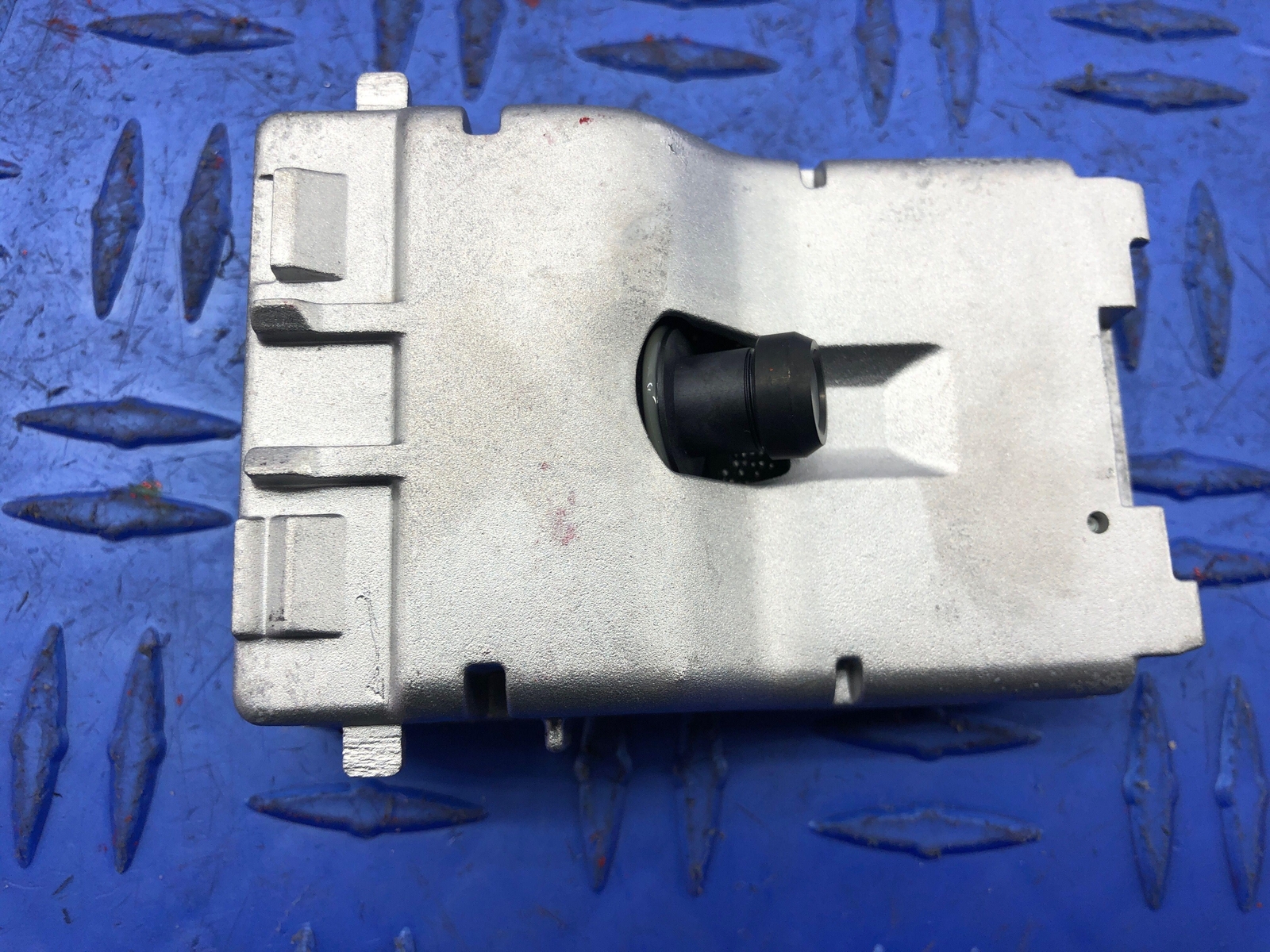 2014-2019 MASERATI GHIBLI FRONT WINDSHIELD MOUNTED LANE ASSIST CAMERA 670100974
