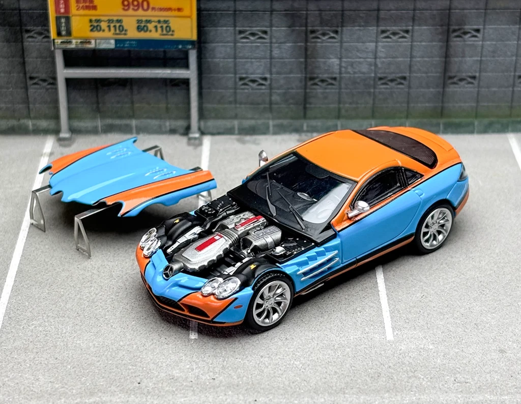 LCDモデル 1/64 Mclaren Senna GTR GULF New Colour LCD Model 1:64 McLaren Senna GTR • DiecastSociety.com
