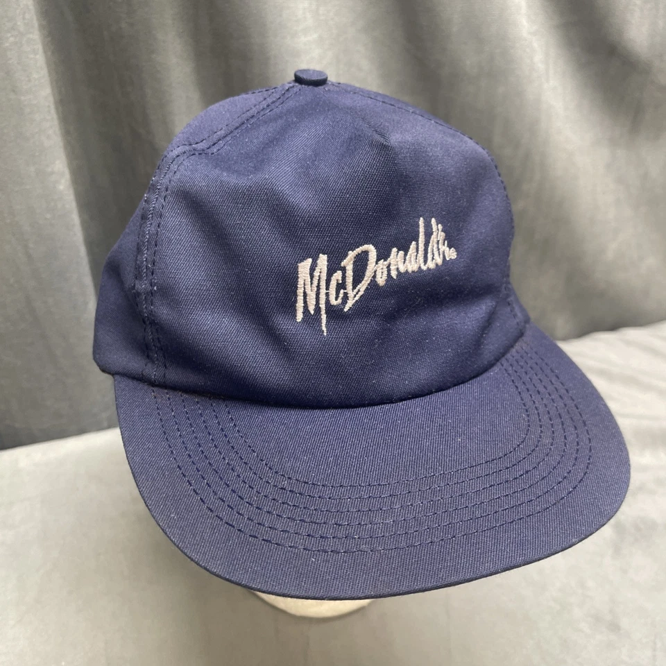 Uniforme de empleado de fuente McDonald's de colección con escudo hecho en EE. UU. Foto 2 de 4