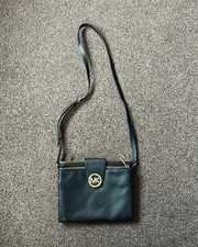 Michael Kors Black Pebbled Leather Crossbody Bag Gold Hardware Logo Zip Strap