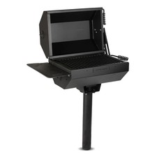Ash & Ember Park-Style Grill & Smoker, 390 Sq...