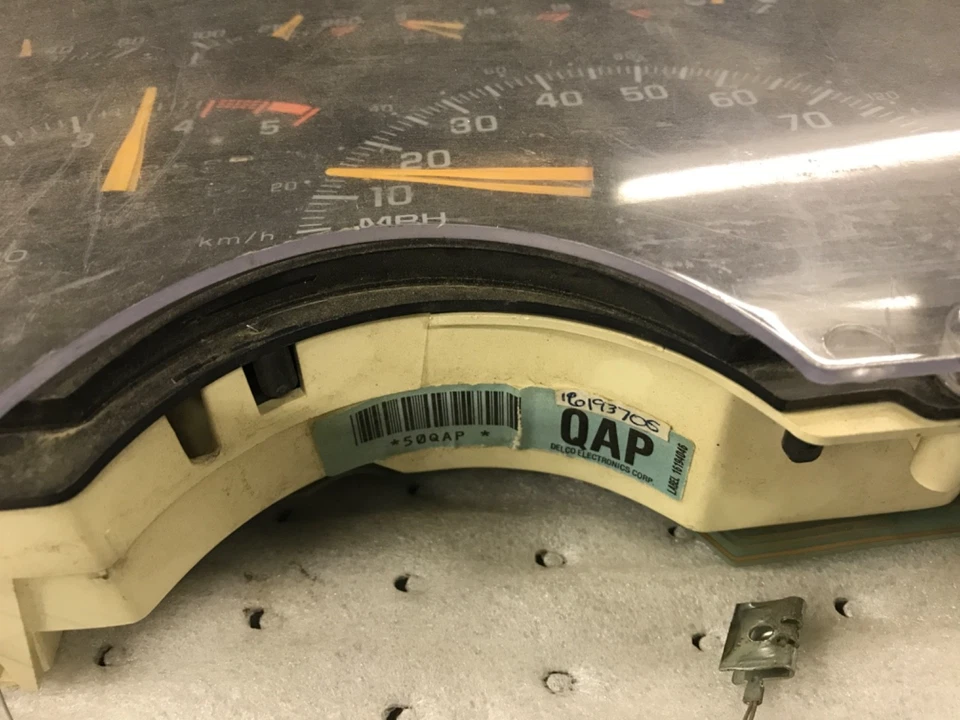 1992-1994 Chevrolet GMC C/K Truck Suburban Blazer Instrument Cluster 122k Miles - Image 3 of 4