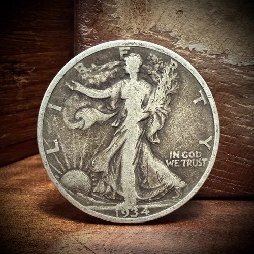 1934 P Walking Liberty Half Dollar Silver US Coin Beautiful Patina Good Details