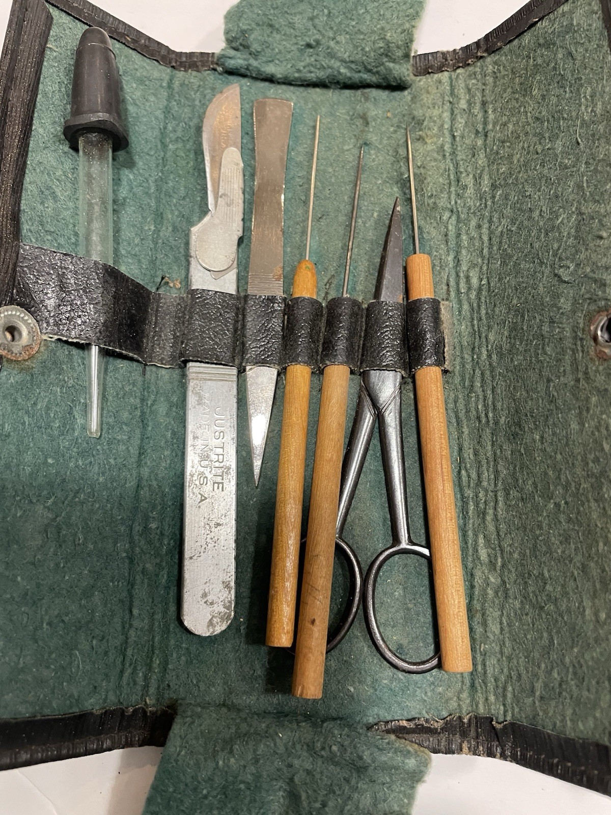 Vintage US  Surgical Instrument Kit Minor Field Surgery