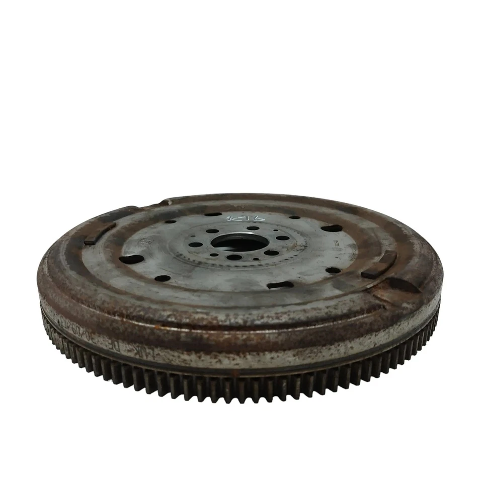 AUDI A3 Cabrio 8V7, 8VE Schwungrad 03F105266C 1.2 Benzin 103kw 2014 23120513 - Bild 2 von 4