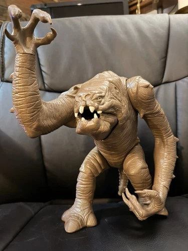 VINTAGE 1984 RANCOR KENNER MONSTER ACTION FIGURE - Left Arm Is Floppy