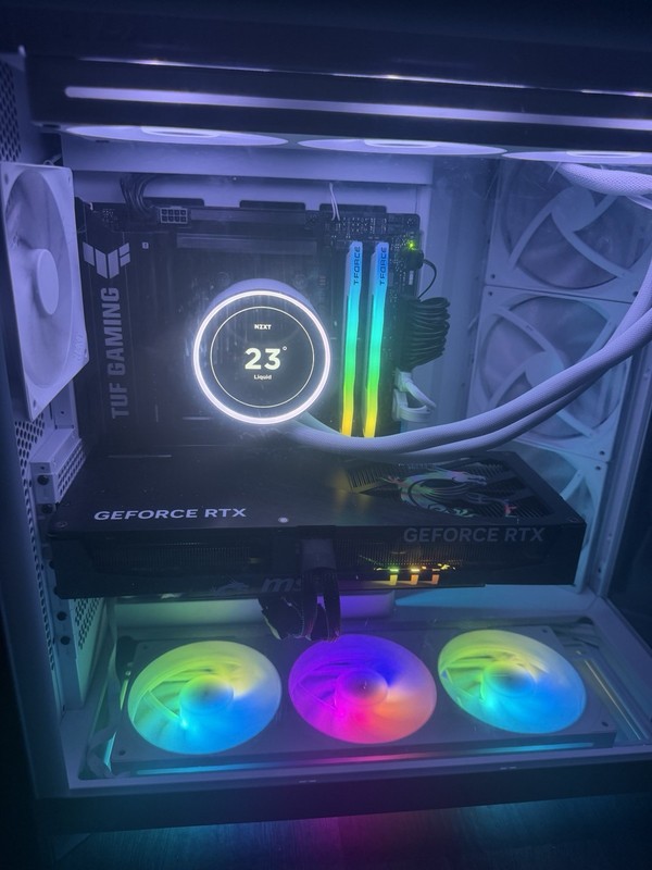 5070msi, ryzen9, tuff gaming mother board asus, 4tb, 32 ram (kb mouse free)