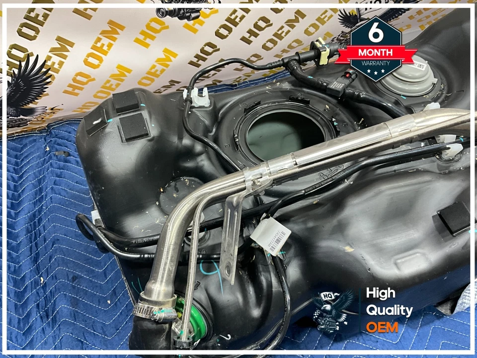 Chevrolet Trax 2024 tracción delantera 1,2 L depósito de tanque de gasolina con cubierta de escudo térmico OEM Foto 2 de 4