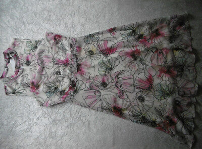 Romantisches Kleid  comma  Gr 36  Blumen auf weiß   Neupreis 119,99 