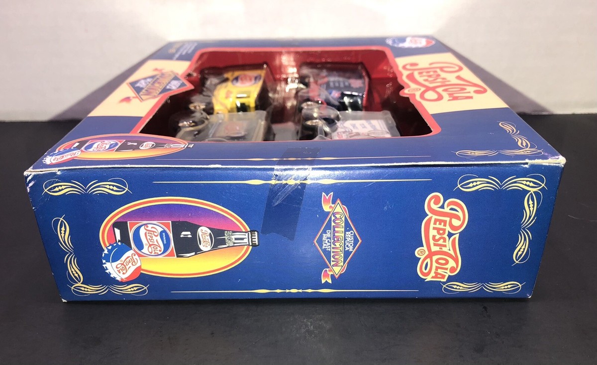 ミニカー Pepsi-Cola Custom Replica Collection Pepsi~Cola Custom Vehicle Replica Collection Die Cast Car Golden
