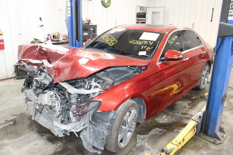 Used Rear Right Door Interior Trim Panel fits: 2017 Mercedes-benz Mercedes e-cla Foto 4 de 4