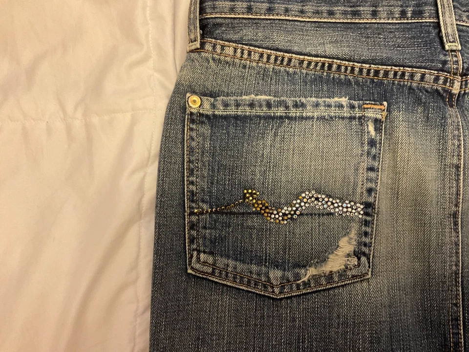 Nuevo 7 Para Toda la Humanidad Envejecido Dobladillo Crudo Denim Mini Falda Estrás Bolsillos 29 Foto 3 de 4