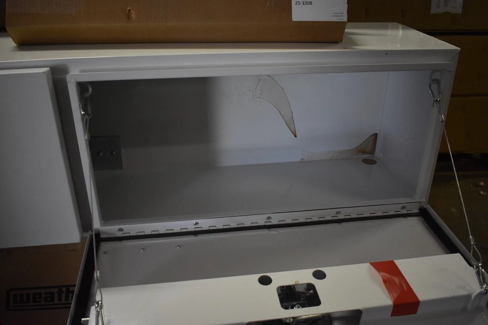 Weather Guard 264-3-02 Hi-Side Doble Puertas Montaje Superior Caja de Herramientas con Llave Nuevo Foto 4 de 4