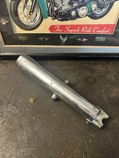 Harley OEM SHOVELHEAD WIDE GLIDE 72-84 CHROME RIGHT LOWER FORK LEG 869E