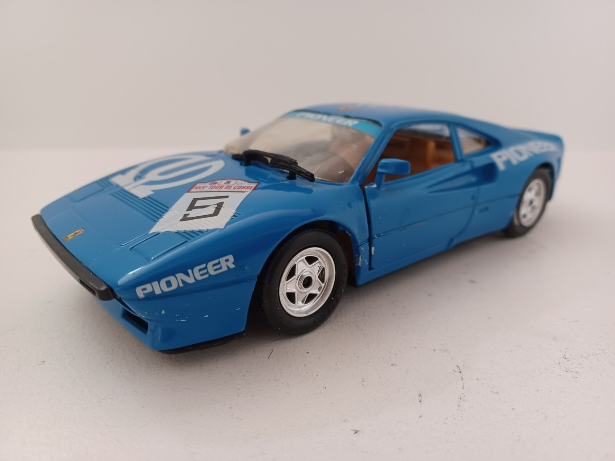 Revell Ferrari 288 GTO 1:24 ダイキャスト Revell Ferrari 288 GTO 1:24 ダイキャスト - メルカリ