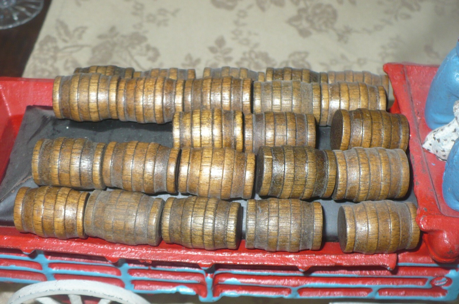 Vintage Cast Iron Beer Wagon 8 CLYDESDALE Horses Dog Drivers Wood Beer