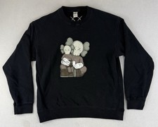 KAWS x Uniqlo Sweatshirt Men  s Medium Crewneck Companion Graphic Pullover Art