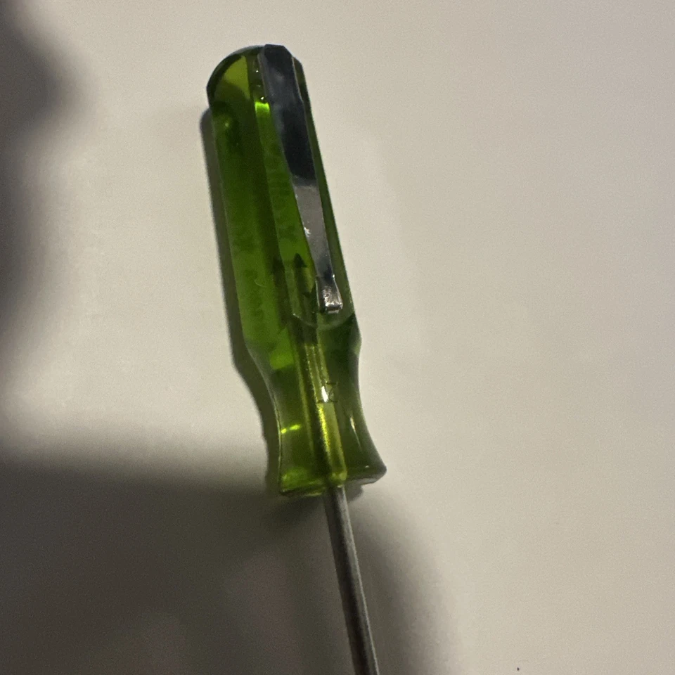 Xcelite R3323 3/32" x 3" Round Blade Slotted Screwdriver w/Pocket Clip USA Made - Image 4 of 4