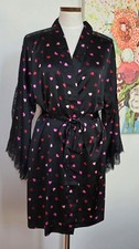 Victoria's Secret Womens Robe Black w/ Pink  Red Hearts Black Lace Size M/L