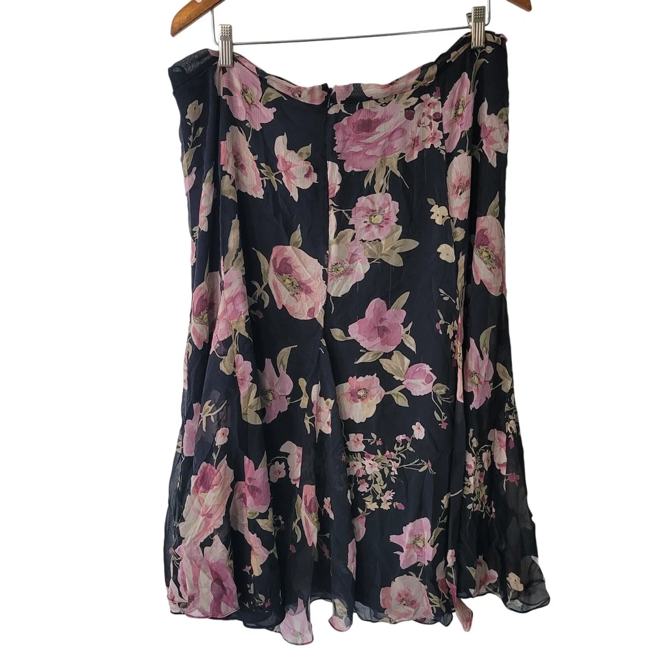 Lauren Ralph Lauren Size 16W 100% Silk Black Floral Ruffle Hem Maxi Skirt - Image 2 of 4