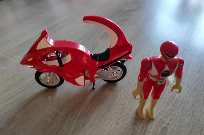 Saban Power Rangers Moto Shark Cycle + figurine rouge - Photo 1/4