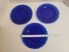 Set of 3 Duralex Bormioli Rocco Rivage, Cobalt Blue 7  3/4" salad/ lunch plates