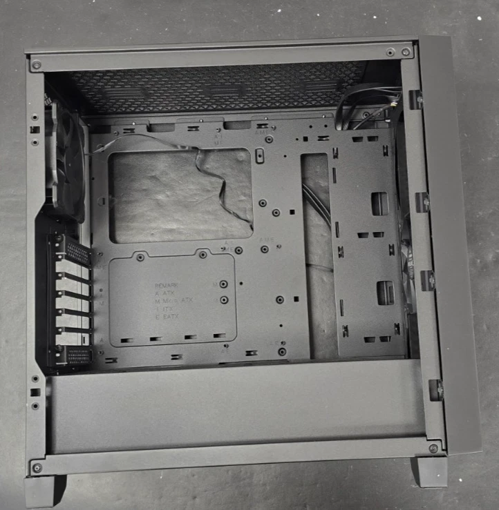 @USED/READ IN!!!@ Corsair 3000D AIRFLOW Gaming Case MCO19 - Image 2 of 4