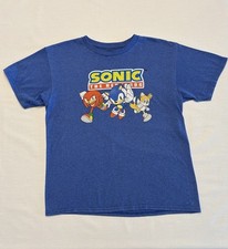 Sonic the Hedgehog Boys Blue T-shirt. XL 18-20  50 Cotton 50 Polyester Used