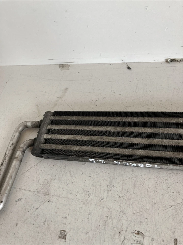 Volkswagen Touareg Oil Cooler Radiator 7L6422885B Genuine 2.5 Tdi 2005 - Image 3 of 4