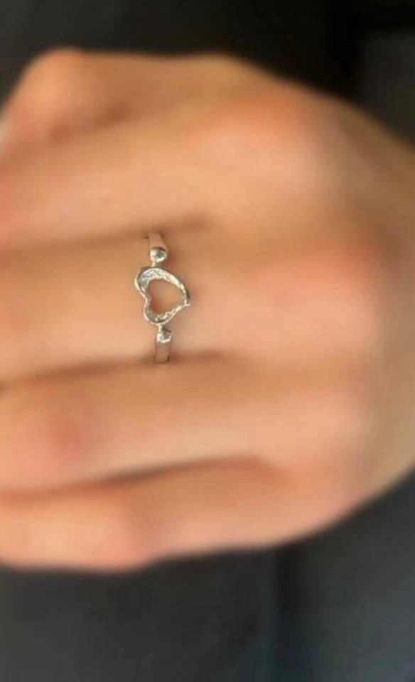 Anillo Tiffany & Co. Elsa Peretti Platino 0.02 Diamantes Banda, Talla 8 Foto 4 de 4