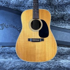 Martin D-28 with hard case spruce top 1995 Acoustic Guitar