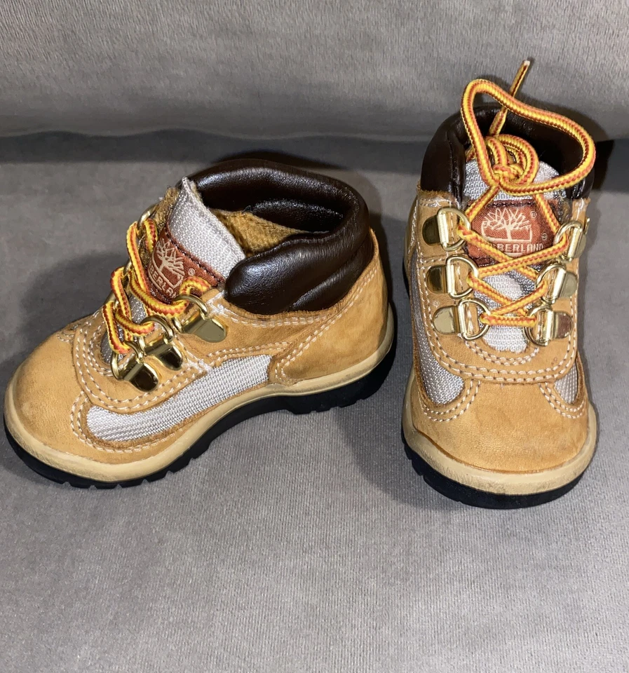 Timberland Baby Hikers EE. UU. 5 M Bronceado Usado Foto 2 de 4