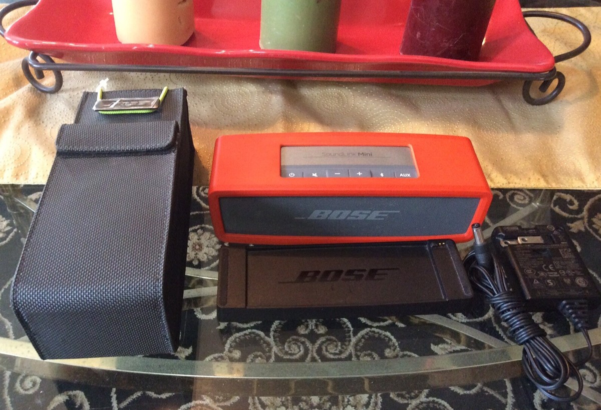 bose portable mini sound link with charger, Carrying Bag,cover