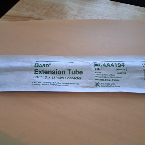 Bard Extension Tube 5/16 X 18" With Connector Lot Of 12 - Imagen 1 de 2