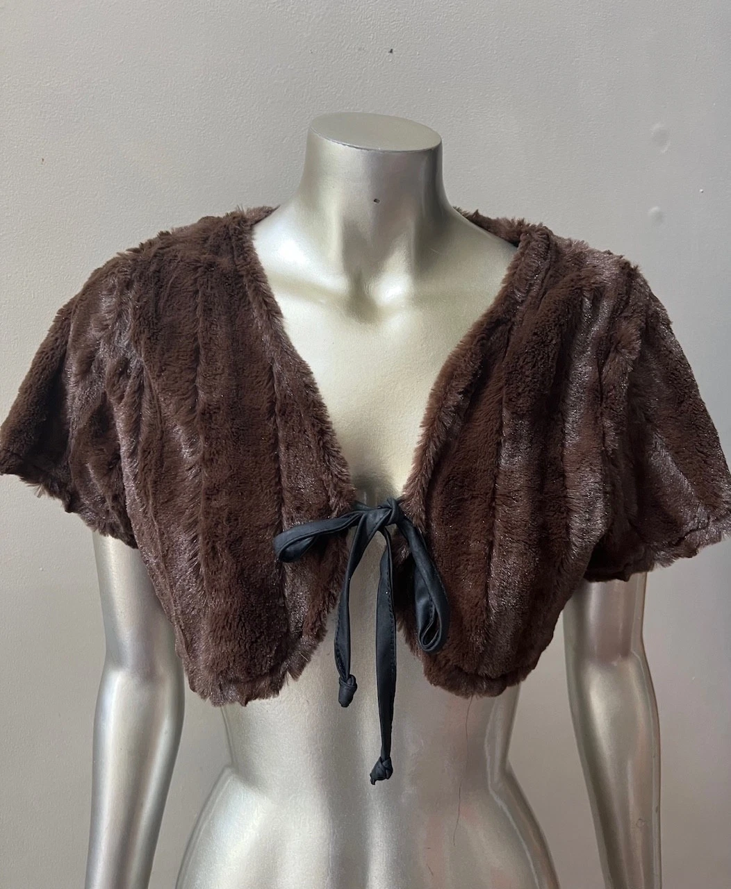 Plush Vegan Fur Wrap Cape Bolero Party Brown Cropped S + M