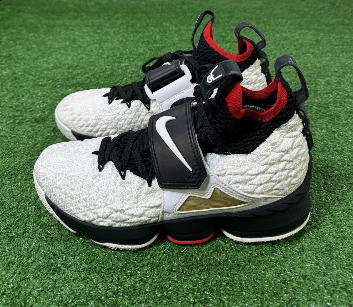 海外限定モデル　NIKE ナイキ レブロン15 プライムダイヤモンドターフ　28 Nike LeBron 15 PE Diamond Turf for Sale | Authenticity Guaranteed