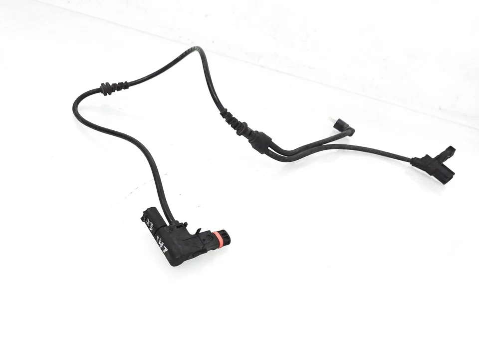 Sensor antifreno rueda ABS pasajero delantero Mercedes-Benz C250 2012-2015 *Tracción trasera* Foto 4 de 4