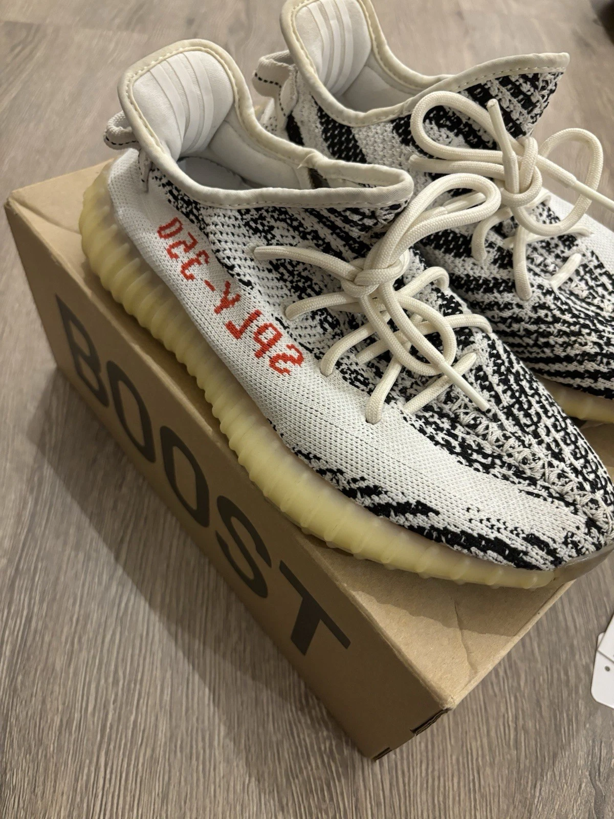 ZEBRA con scatola UK 7 Adidas Yeezy Boost 350 V2 Zebra