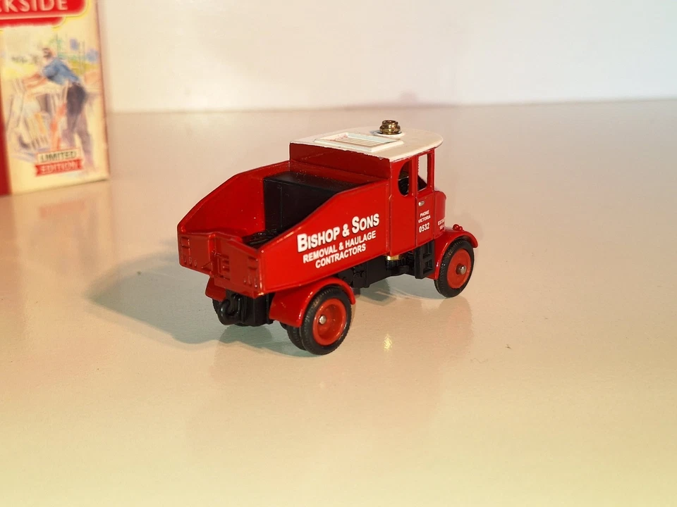 Lledo Days Gone DG106001-Ltd Ed. Sentinel Ballast Tractor. 1:76 scale. New cond - Image 4 of 4