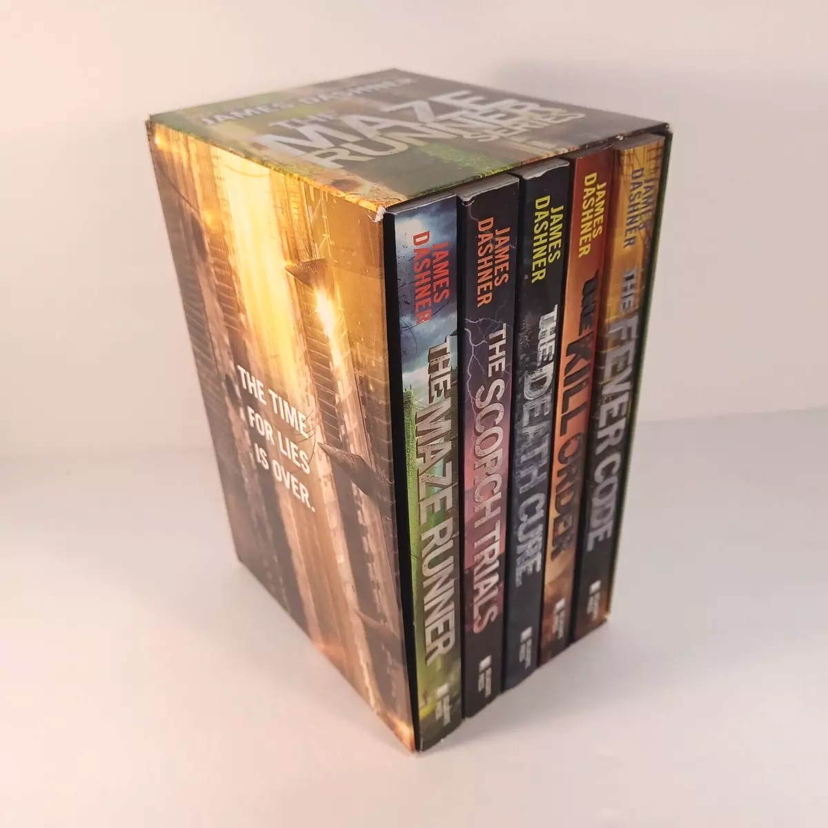 The Maze Runner Series Complete Collection Boxed Set (5-Book) by James  Dashner, Paperback