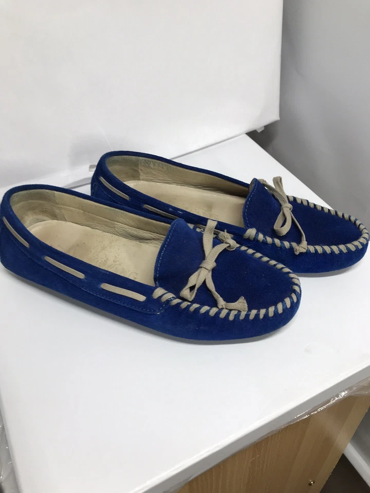 Vera Wang Mujer Azul Gamuza Sin Cordones Informales Mocasín Barco Zapatos Talla 61/2 M Foto 2 de 4