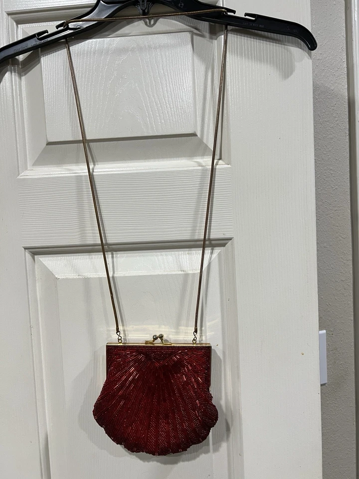 Bolso de Noche Vintage Rojo Con Cuentas Concha Cartera Cadena Dorada Correa Bolso sin asas RN 457 Foto 4 de 4