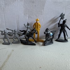 Medieval Toy Knights 1 Plastic Soldiers Unbranded Lot of 7